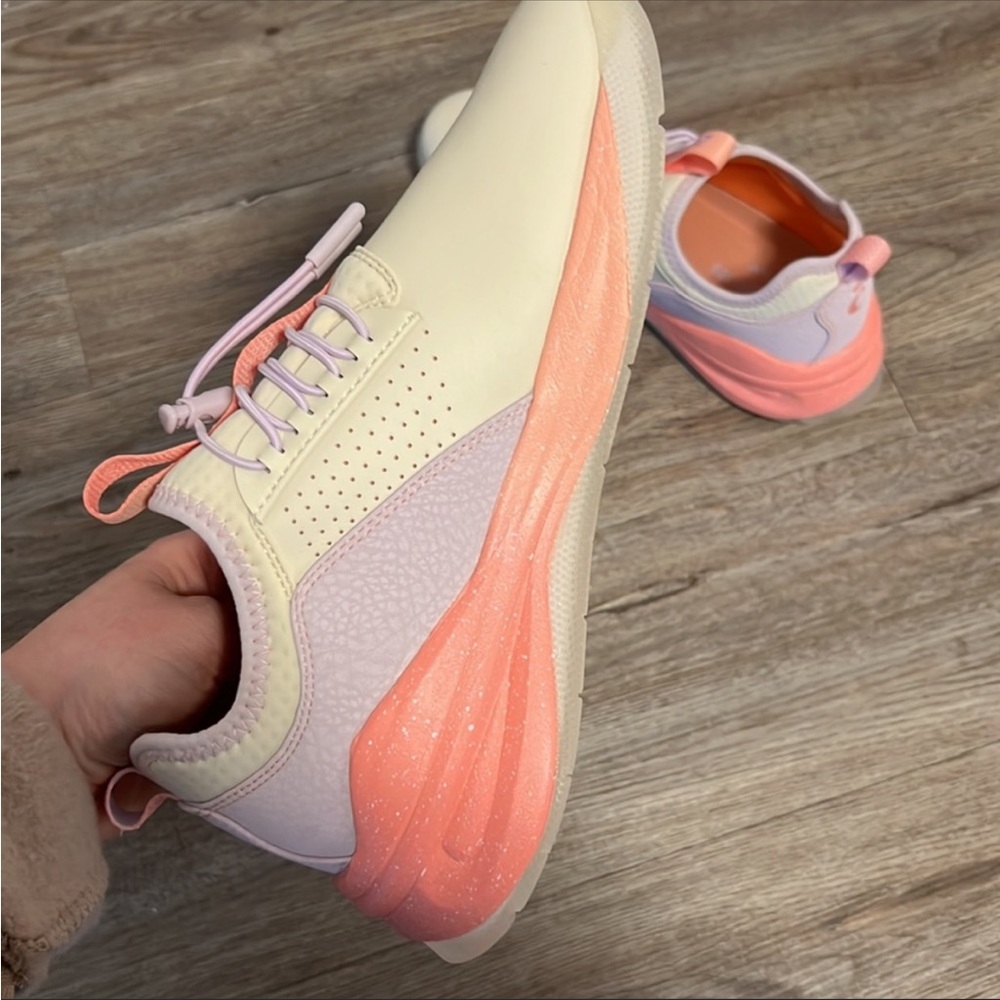 Clove original shoes new without box